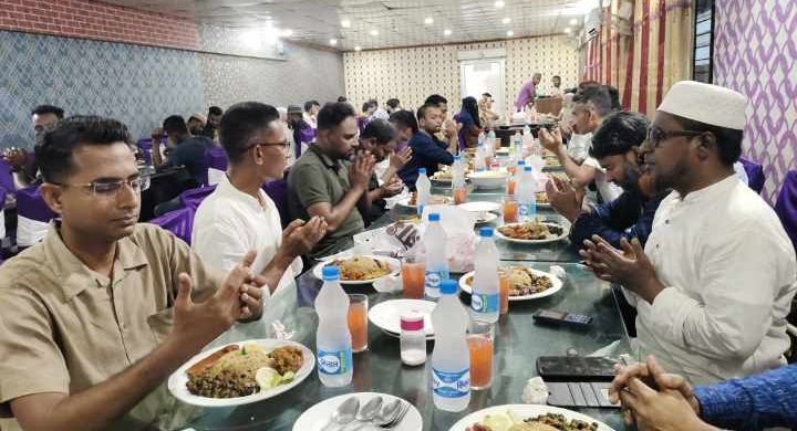 ওসমানীনগর প্রেসক্লাবের ইফতার মাহফিল