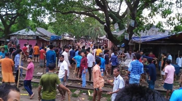 মাধবপুরে ইমাম নিয়ে সংঘর্ষে আহত শতাধিক