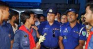ওসমানীনগরে কাজে ফিরছে পুলিশ, ফুল দিয়ে বরণ