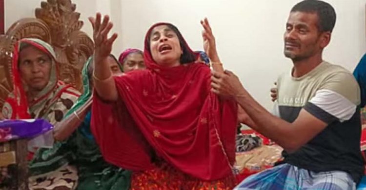 ‘কের লাইগ্যা আমার পুতেরে মারলো হেরা,’ নিহত জাহিদুলের মায়ের আহাজারি