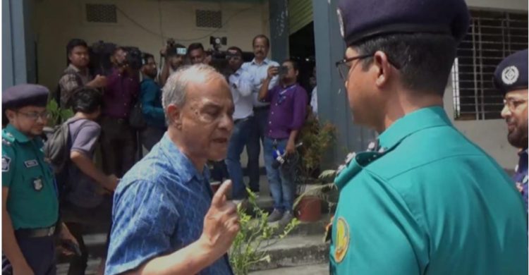সিলেটে থানা পরিদর্শনে গিয়ে লালগালিচা দেখে ক্ষোভ ঝাড়লেন স্বরাষ্ট্র উপদেষ্টা