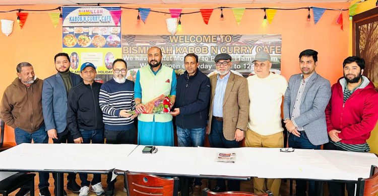 মিশিগানে বাংলা প্রেসক্লাব নেতৃবৃন্দের সাথে সাংবাদিক শাহজাহান বুলবুলের মতবিনিময়