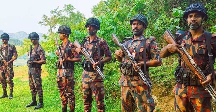 ভারতীয় সীমান্তে ফের এলইডি লাইট-ক্যামেরা সেন্সর, সুনামগঞ্জের সীমান্তজুড়ে বিজিবির টহল জোরদার