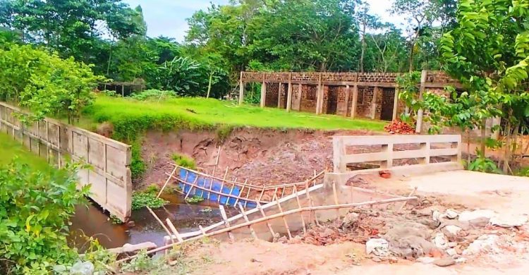 বালাগঞ্জে অপরিকল্পিত ব্রীজে ফসলী জমি হারাবে কৃষক