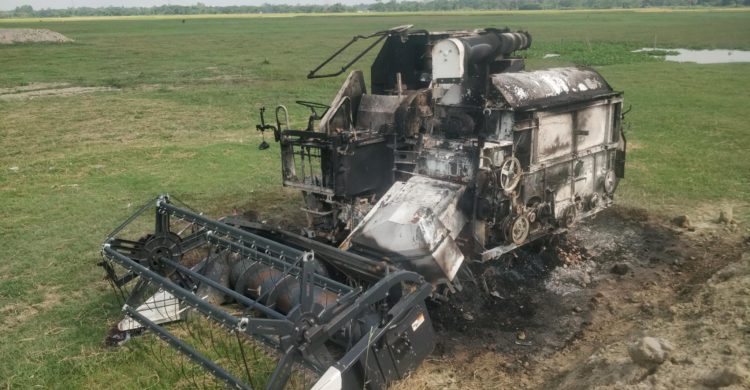 ওসমানীনগরে গভীর রাতে ধান কাটার মেশিন হারভেস্টার পুড়িয়ে দিয়েছে দুর্বৃত্তরা