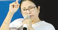 কলকাতায় থাকা আওয়ামী নেতাদের নিয়ে মোদিকে খোঁচা দিলেন মমতা