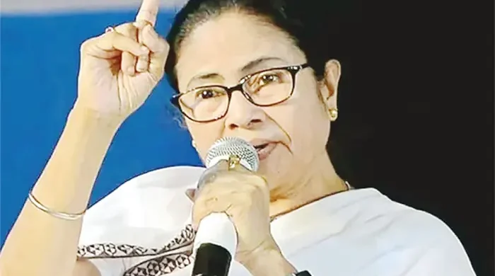 কলকাতায় থাকা আওয়ামী নেতাদের নিয়ে মোদিকে খোঁচা দিলেন মমতা