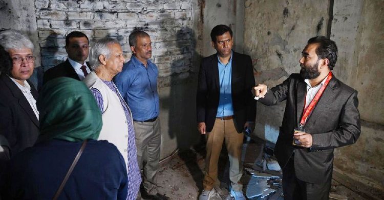 শব্দনিরোধক কক্ষে যমটুপি পরিয়ে ১০ কায়দায় চলত নির্যাতন