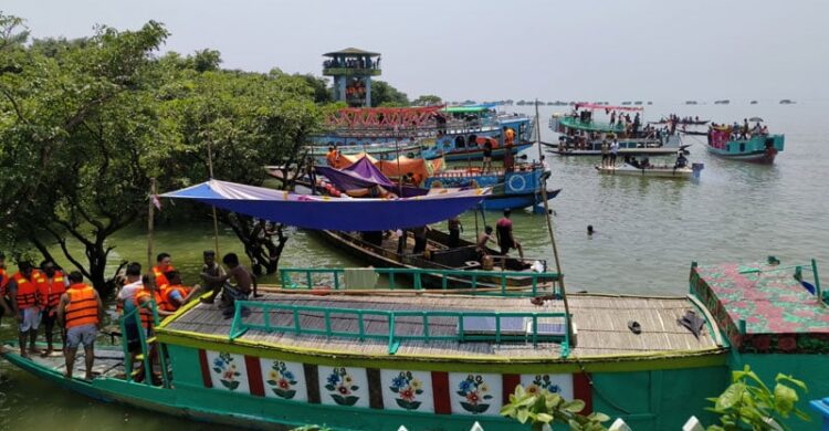 সুনামগঞ্জে হাউসবোটের বিরুদ্ধে মামলা, নৌযানে জরিমানা