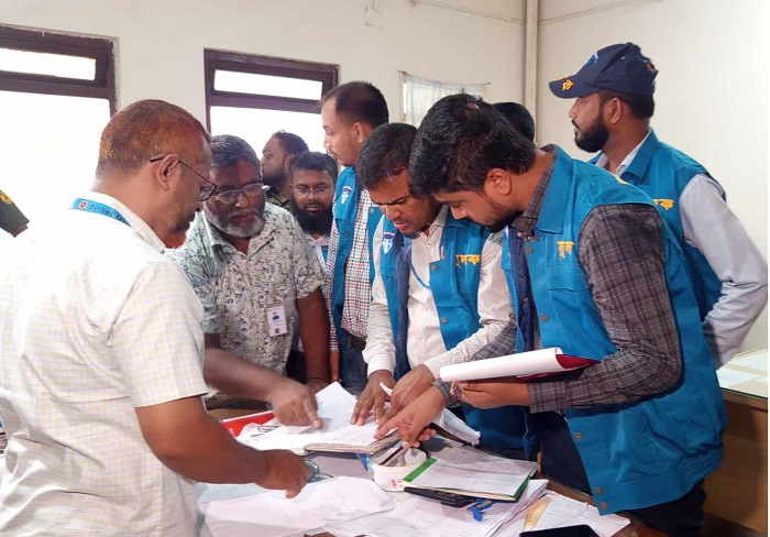 ওসমানী হাসপাতালে অভিযানে যেসব অনিয়ম ও অব্যবস্থাপনা খুঁজে পেল দুদক