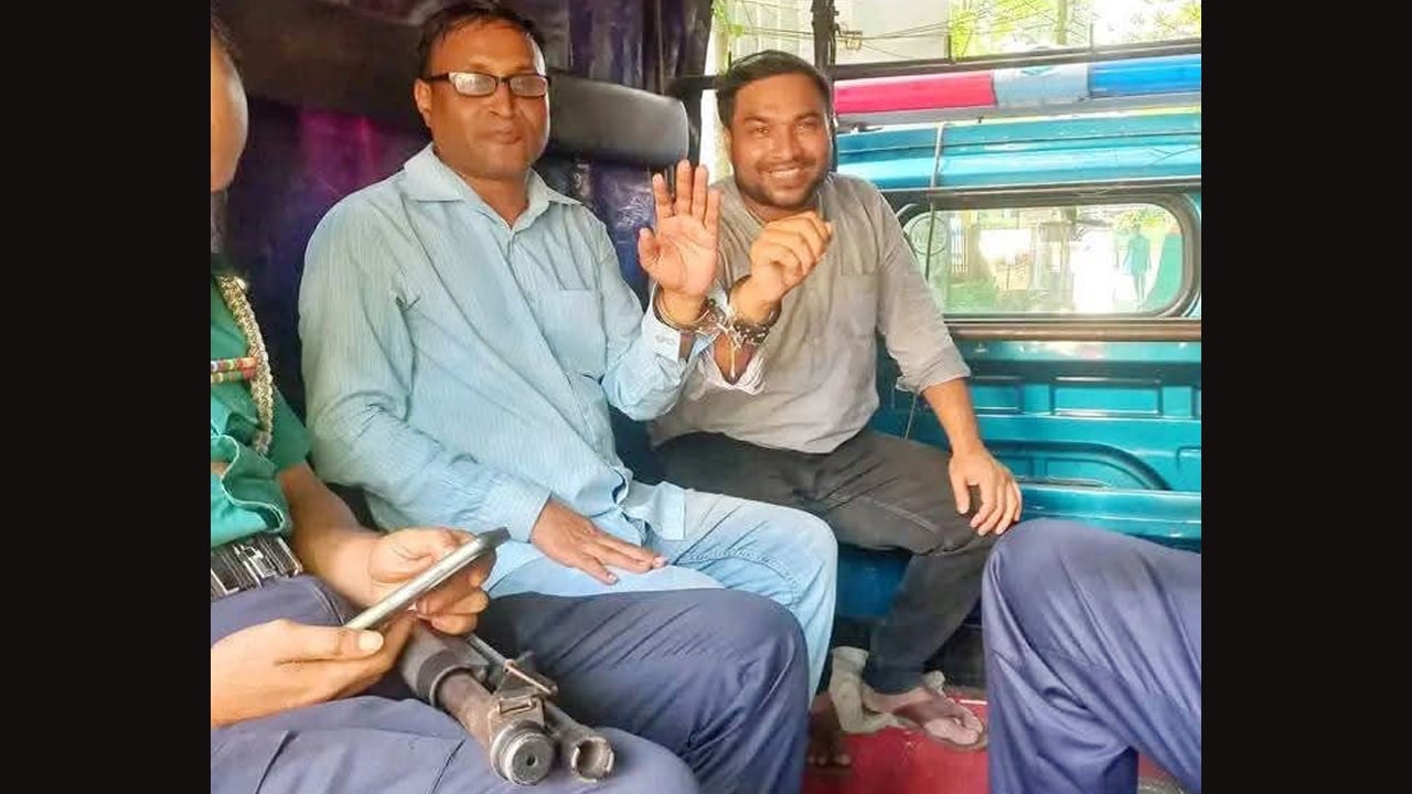 সিলেটে রিকশা চালকদের আড়ালে নগরীকে তছনছ করার পরিকল্পনা, দুই বামপন্থীসহ আটক ৯