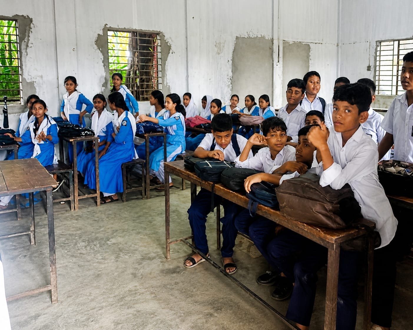 বালাগঞ্জে স্কুলে দুপ্রক’র অনুষ্ঠান: ছুটির পরও আটকে রাখা হল শিক্ষার্থীদের