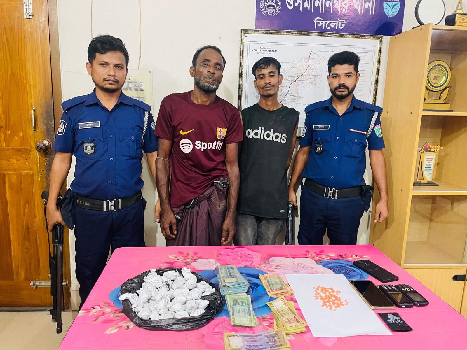 ওসমানীনগরে ইয়াবা-গাঁজাসহ দুই মাদক কারবারি গ্রেফতার